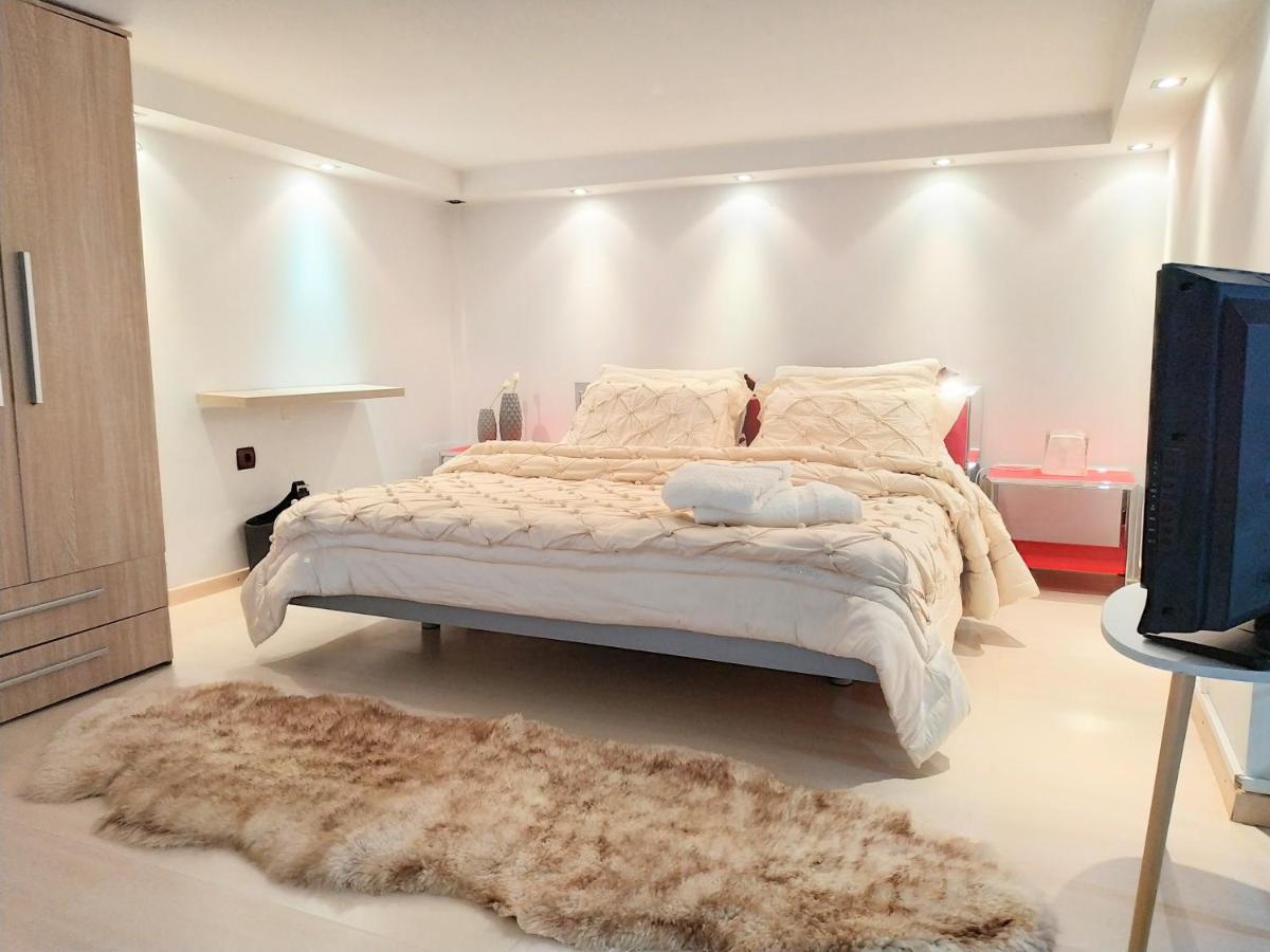 Luxury Apartment With Sea View Near Kallithea Koskinou  외부 사진